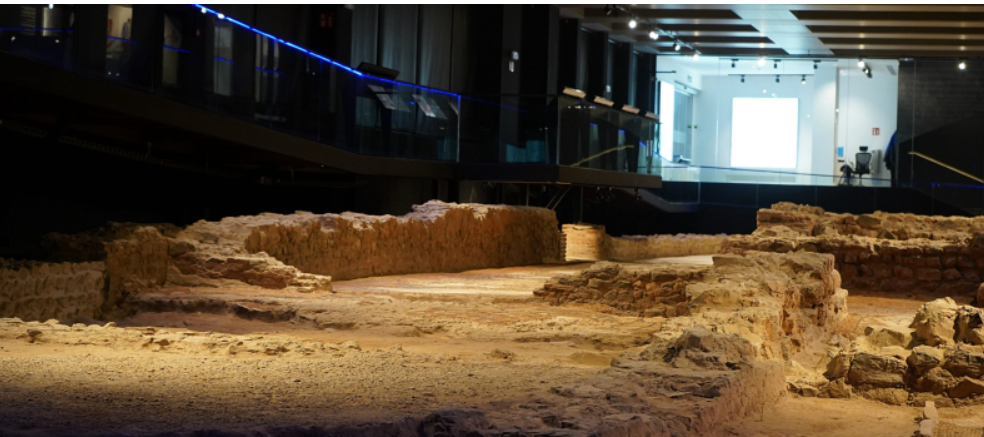 Villa Antiopa, la Cueva de la Victoria y Galería del Higuerón